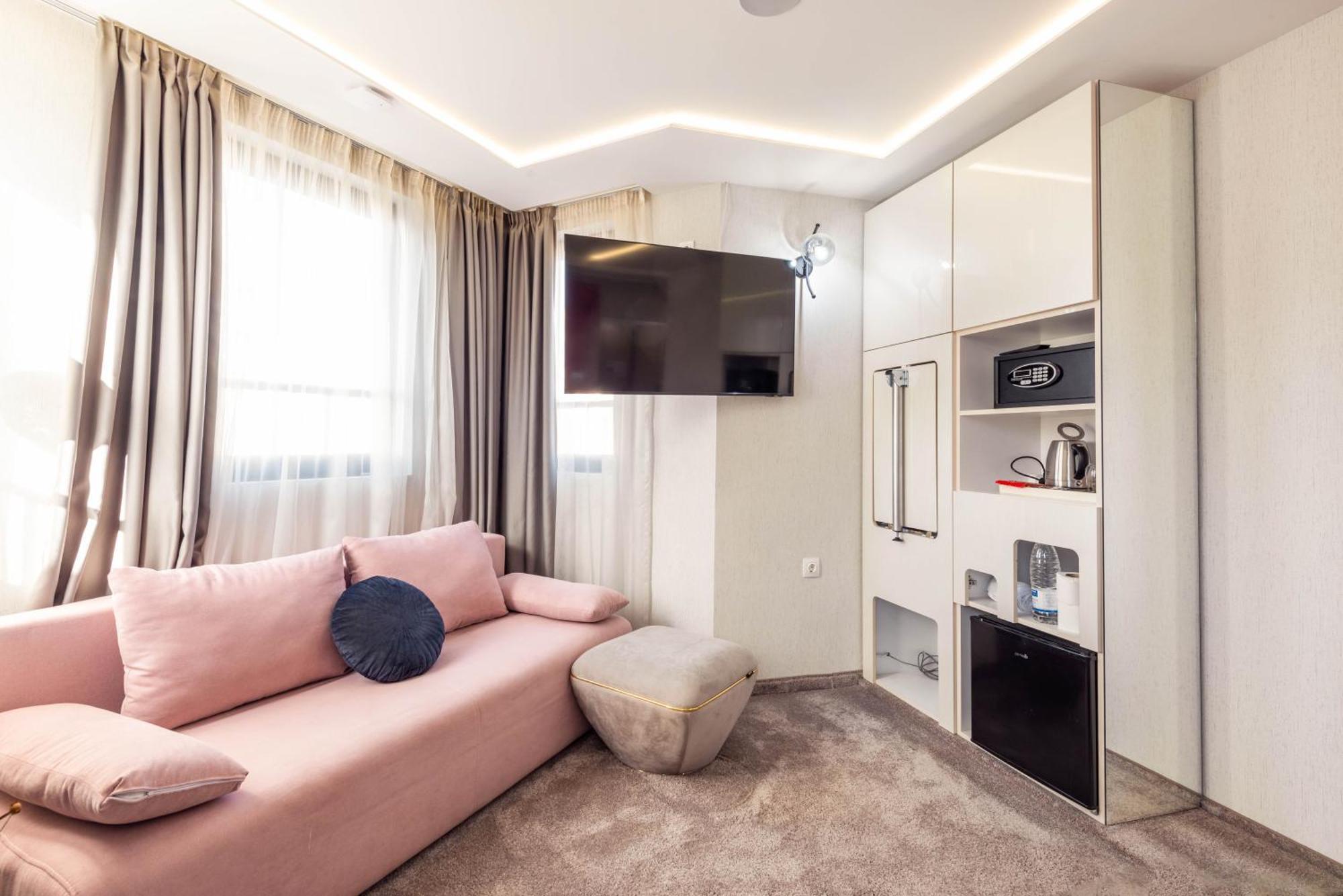 Aurora Hills Hotel Plovdiv Eksteriør billede