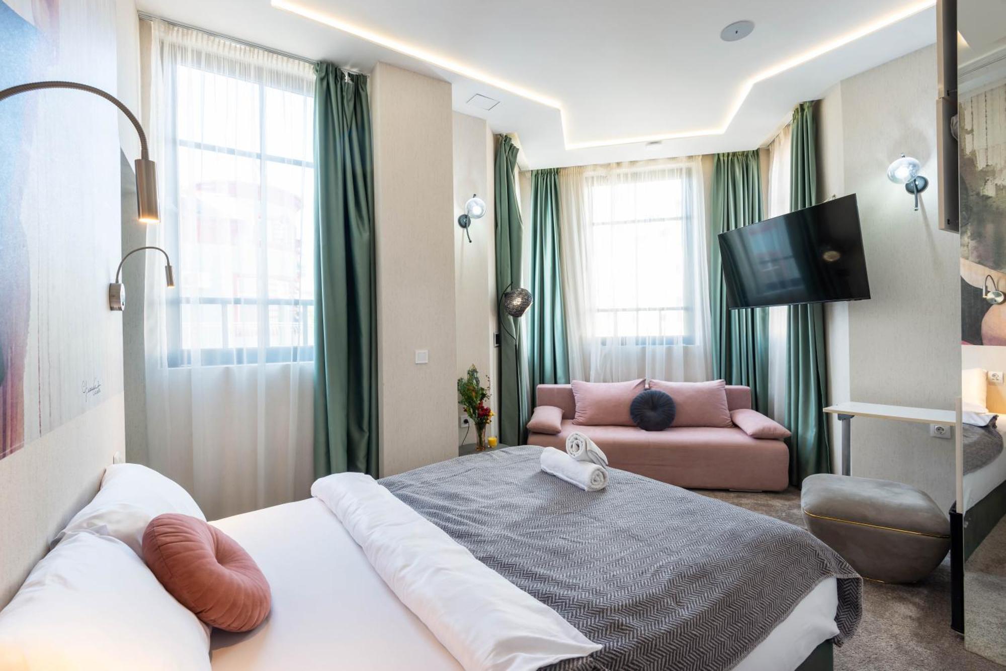 Aurora Hills Hotel Plovdiv Eksteriør billede